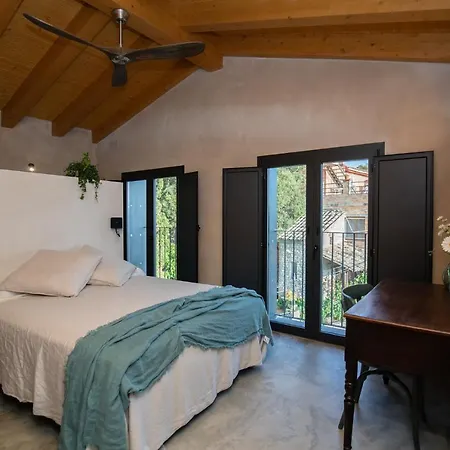 Holiday home Cal Salero Fontllonga